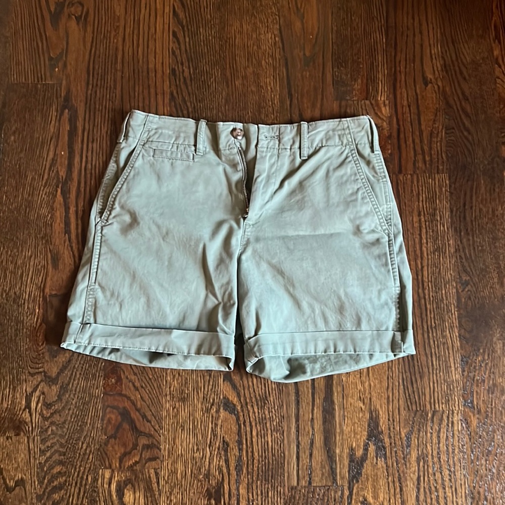 Gap 5” Green Khaki Shorts- Size 0